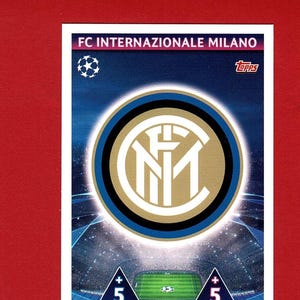 F.C. INTER MILAN BADGE - Carta da collezione originale Topps Football - Squadra di calcio italiana - U.E.F.A. Champions League - Regalo per tifosi di calcio (OS01)