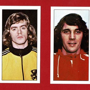 COPPA DEL MONDO '74 - Giocatori olandesi Rudi Krol e Johnny Repp - Carte da calcio 1974 - Pasticceria Barratt / Bassett - Regalo di calcio (RI05)