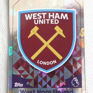 Stemma del WEST HAM UNITED F.C. - Carta da collezione calcistica - Stemma dell'Hammers Football Club - Carta laminata Topps - Regalo per tifosi di calcio (OS01)
