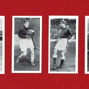 4 CARTOLINE DA CALCIO SUBBUTEO Vintage anni '50 - Emesse nel 1954 - John Charles più Stoke, Everton e Charlton Footballers - Regalo per i tifosi (XB02)
