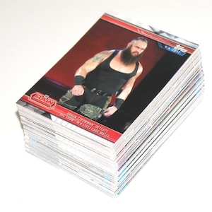 WWE WORSTELKAARTENset - Topps RAW Trading Cards x 100 - incl. John Cena, The Undertaker, Dolph Ziggler, Matt Hardy - sportkaarten (TY01)