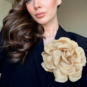 Big Beige Flower Brooches, Silk Rose Floral Brooch, Large Shoulder Pin, Party Flower for Women