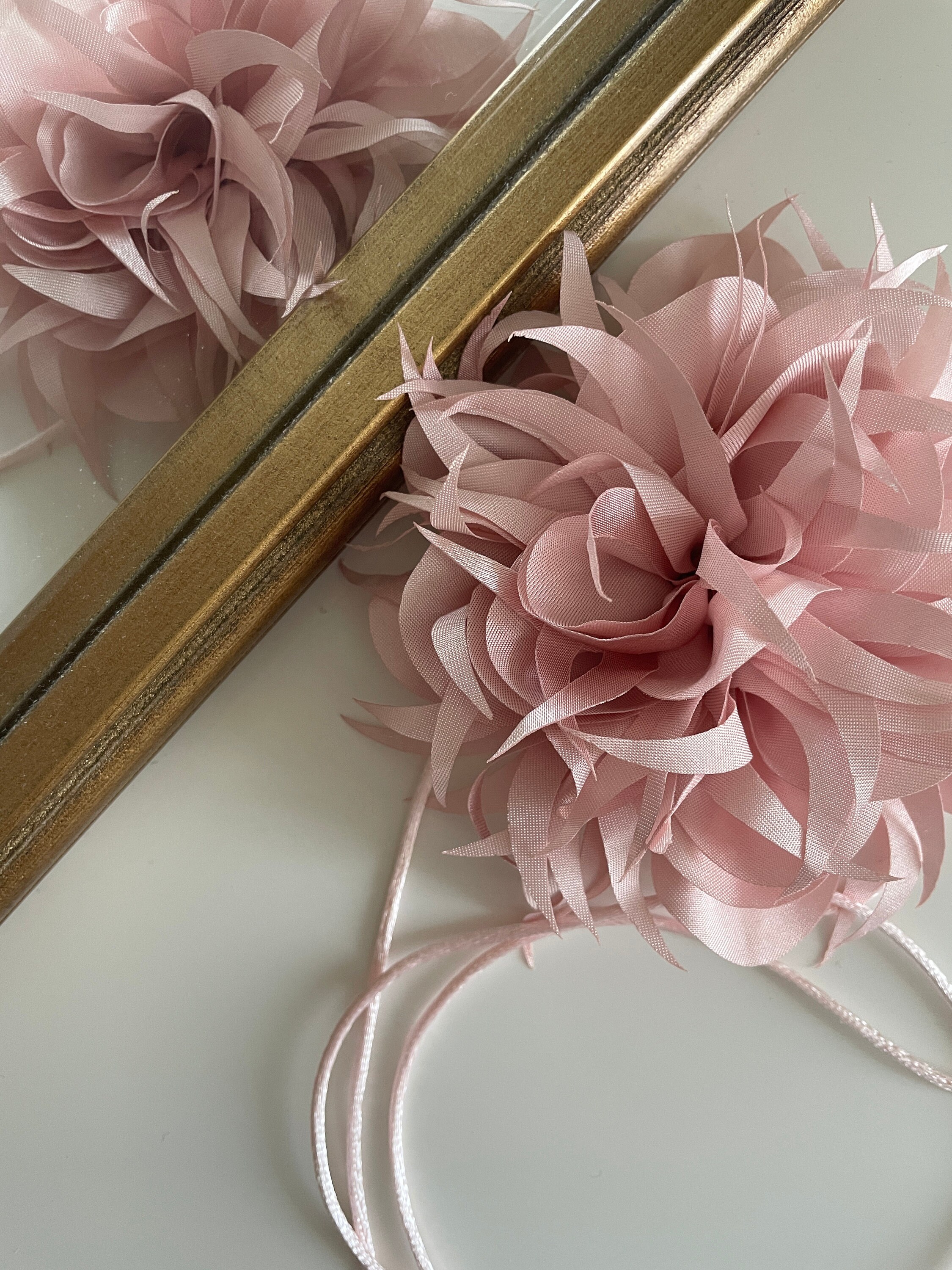 SAVITA Girocollo Fiore Boho, Collana Regolabile Rosa in Tessuto per Donne Ragazze Sposa Matrimonio Festa Compleanno (Rosso