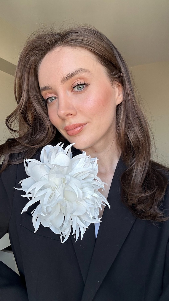 Oversized Vintage Flower Brooch: Chrysanthemum Pin, Cottagecore Jewelry for Women