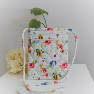 Handmade Crossbody Bag, Crossbody mobile phone bag,Fabric crossbody bag,Boho Crossbody Bag ,Handmade Fabric Crossbody Cellphone Bag,fabriqly