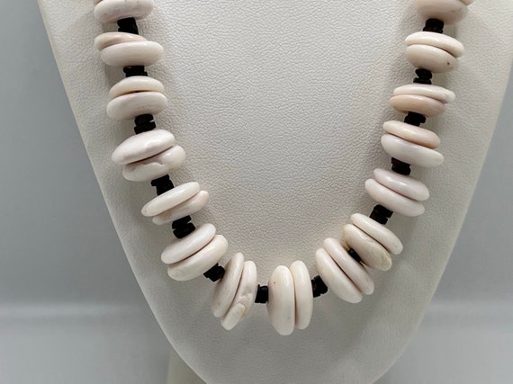 VINTAGE 70’s Puka Shell Choker with Coconut Shell… - image 3