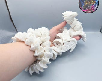 3D Printed Articulated Eastern Dragon, Flexible Fidget Toy and Fantasy Desk Pet