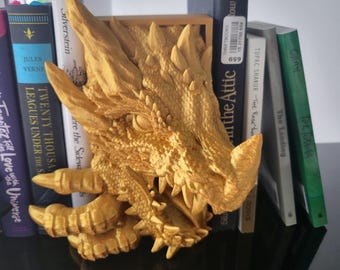 Dragon Peeking Book Nook - Fantasy Book Shelf Decor - Book Lovers Gift - Horror Bookend