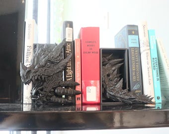Rincón de libros de dragones: decoración de estantería de fantasía, regalo para amantes de los libros