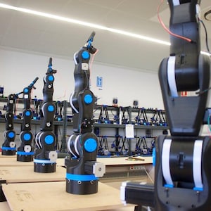 Robotic Arm Assembly Reinforced Frame - Robotics Build