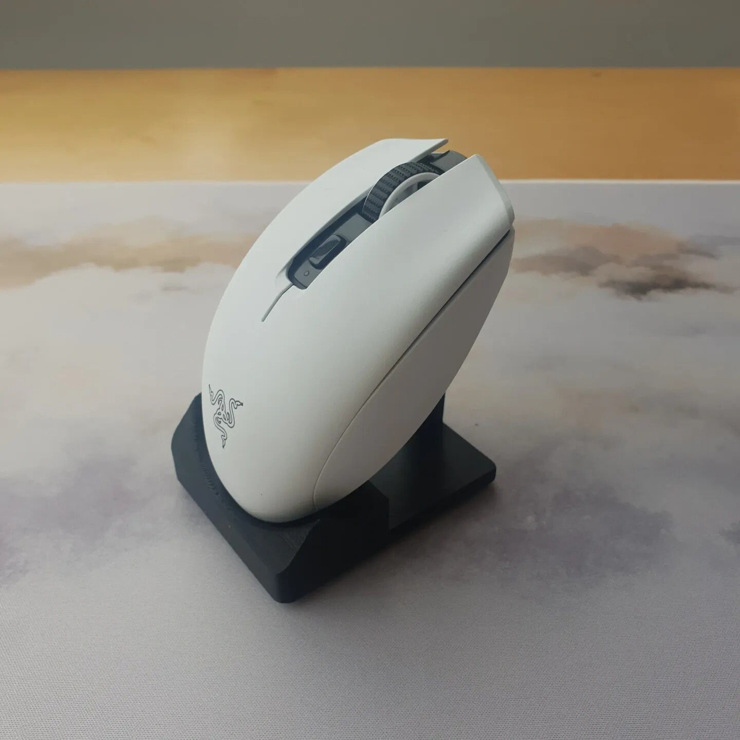Universal Mouse Stand - Gaming Mouse Holder - Gamer PC Setup ...