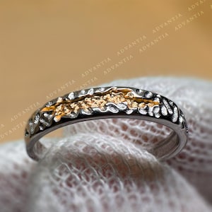 Bague en argent sterling fabriquée à la main avec incrustation d&#39;or texturé, design mixte rustique et élégant réglable, bague de couple
