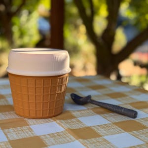 The PintPod – 3D Printed Ice Cream Coozie, Insulated Ice Cream Cooler,  Cute Gift, Ice Cream Pint Holder,