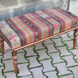 Vintage Kilim tapijt Ottomaanse bank, Voetenbank, Houten poef, Handgemaakt meubilair, stoel, Turkse tapijtbank, Home decor, Boho decor Handgemaakte bank