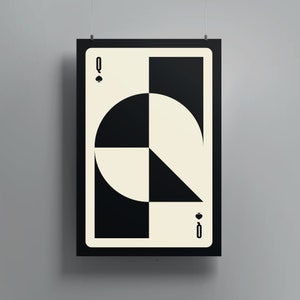 Arte de pared de la Reina de Picas / Impresión art déco moderna que presenta la icónica carta de la Reina de Picas en un diseño atrevido y llamativo • Descarga digital