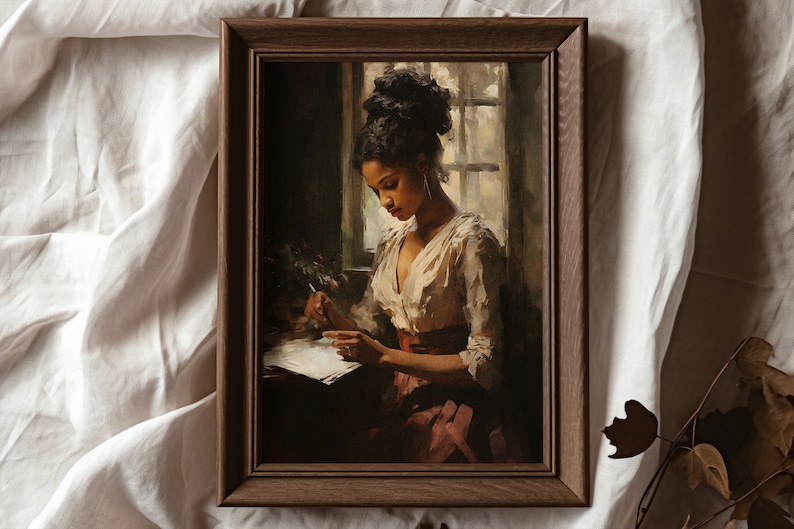 Peut inclure: Une peinture d'une femme aux cheveux fonc&eacute;s et &agrave; la blouse blanche assise &agrave; une table pr&egrave;s d'une fen&ecirc;tre, &eacute;crivant sur un morceau de papier.