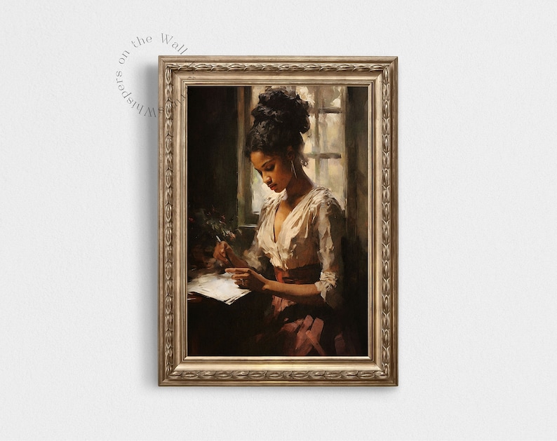 Peut inclure: Une peinture d'une femme aux cheveux fonc&eacute;s et &agrave; la robe blanche assise &agrave; une table en train d'&eacute;crire dans un livre. La femme regarde le livre et a une expression s&eacute;rieuse sur son visage. La peinture est situ&eacute;e dans une pi&egrave;ce avec une fen&ecirc;tre en arri&egrave;re-plan.