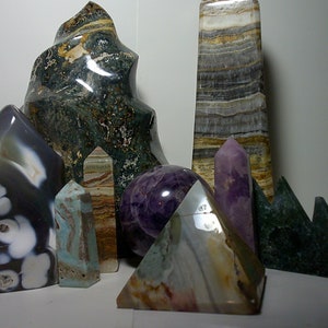 MYSTERY BOXES / EXCELLENT crystals in them. Without A Listing Of The Crystals You Receive