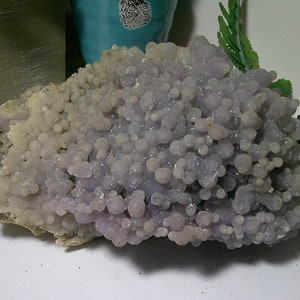 X Large High Quality Grape Agate Cluster / 3 pound, 11.8 ounce / Natural Grape Agate