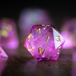 Liquid Core Dice for dnd / Sharp Edge Dice / Polyhedral Dice / Space Dice / Glitter dnd Dice set / Pink Stardrop