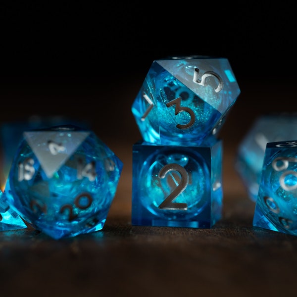 Liquid Core Dice for dnd / Sharp Edge Dice / Polyhedral Dice / Space Dice / Glitter dnd Dice set / Sapphire Storm / Blue Dice