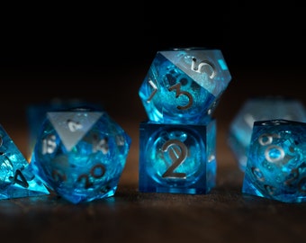 Liquid Core Dice for dnd / Sharp Edge Dice / Polyhedral Dice / Space Dice / Glitter dnd Dice set / Sapphire Storm / Blue Dice