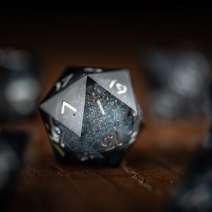 Liquid Core Dice for dnd / Sharp Edge Dice / Polyhedral Dice / Space Dice / Glitter dnd Dice set / Shadow Nebula / Black Dice