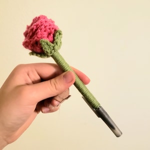 かぎ針編みのローズペン - オフィスや結婚式の装飾