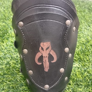 Funda de muñequera de cuero negro hecha a mano Cuchillos de muñeca hechos a mano con banda de cuero, Pulsera de cuchillo, Regalo de aniversario, Regalo hecho a mano para él