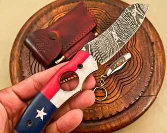 TEXAS ZIGARRENSCHNEIDER Damaskus Klappmesser Handgefertigtes Zigarrenmesser Personalisiertes Zigarrenzubehör mit Klingenschärfer und Lederetui