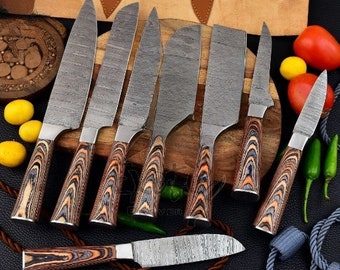Handgesmeed damast koksmesset – pakkahouten handvat, 8-delig