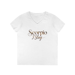Damesshirt Schorpioen I doodt v-hals, elegant sterrenbeeld Schorpioen sterrenbeeld, bronzen schrift astrologiecadeau, verjaardagsshirt, stijlvol sterrenbeeld
