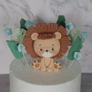 Lion Cake topper, Made of Fondant, Safari Animal Cake Topper , Jungle Animals figurine, lion baby shower or birthday party decoration