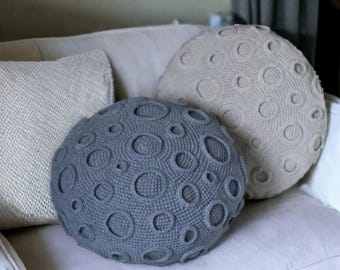 Easy Crochet Moon Pillow Pattern, Easy Pillow Pattern, Crochet Moon Pillow With Craters, English German French Spanish