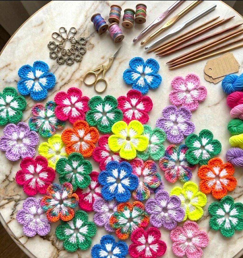 Crochet Flower Applique Pattern PDF – 5 Petal Floral Motif – Beginner Friendly – DIY Crochet Flowers – 4 Languages image 4