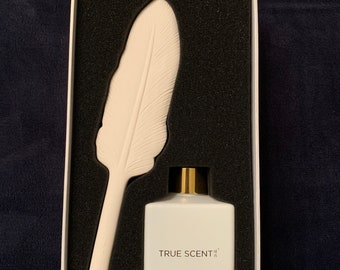 Reed Diffuser mit Duftflüssigkeit.