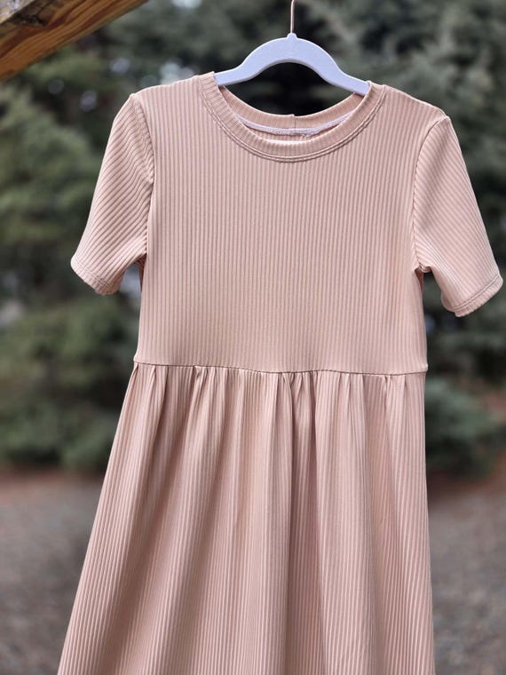 pleated knit midi dress Milasandra Pleated Knit Dress / Ivory | MESHKI
