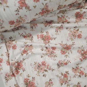 Jane Vintage Floral Summer Breeze Knit