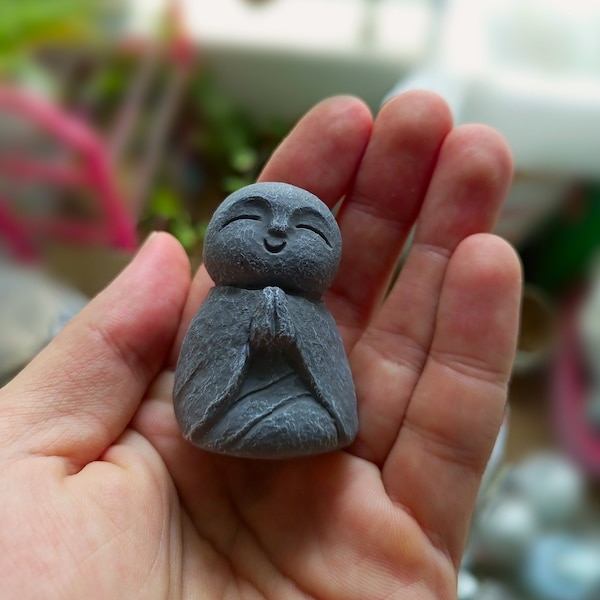 Miniatura de Buda em Concreto: Figura de Monge em Oração, Decoração para Jardim de Fadas