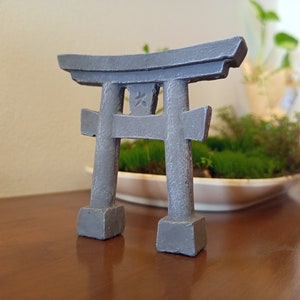 Miniature Japanese Torii Gate - Japan Gate - Miyajima Torii - Hiroshima Torii Gate - Model - Replica - Torii Gate for Aquarium - Zen Gifts