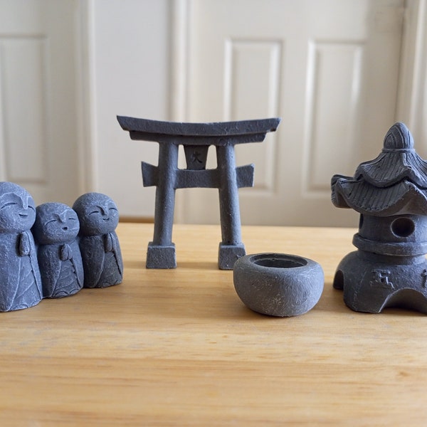 Miniature Japanese Zen Style Garden Set - Mini Pagoda - Stone Lantern - Torii Gate - Three Standing Jizo  Oriental Ornaments