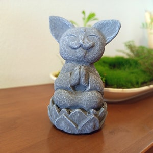 Meditating Yoga Cat Statue: Handmade Concrete Jizo Garden Decor