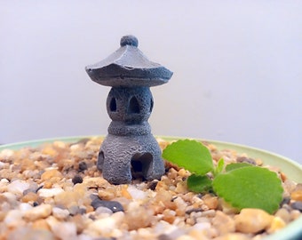 Miniature Stone Lanterns for Mini Zen Garden Design - Japanese-Inspired Fairy Garden Stone Pagoda - DIY Oriental Ornaments - Zen Gifts