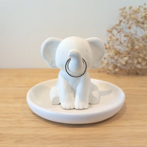 White Elephant Ring Holder - Elephant Earring Holder - Animal Ring Holder - Engagement Wedding Ring Holder Dish - Unique Men Women Ring Dish