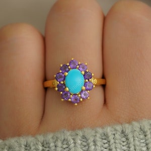 Arizona Sleeping Beauty Turquoise Ring / Turquoise Gold Ring / Natural Turquoise Ring / December Birthstone Ring / Turquoise Halo Ring