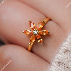 Orange Sapphire Ring Natural Orange Sapphire Ring Gift for Her Sapphire Floral Ring Orange Sapphire Gold Ring September Gemstone Ring