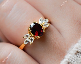 Red Garnet Ring Garnet Gold Ring Gift for Her Natural Garnet Ring Engagement Ring for Her January Birthstone Ring Garnet Statement Ring