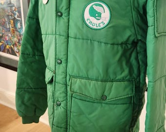 Small  Philadelphia Eagles vintage puffer Jacket with vintage Eagles pin