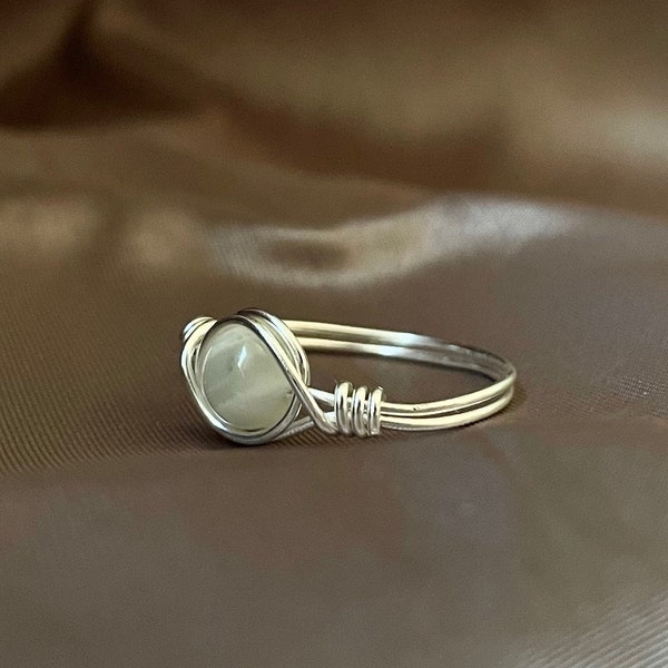 Edelstein Ring, Ring mit Stein silber, Ring Mondstein, Ring Heilstein, Fidget Ring, Sondergröße, Drahtschmuck, Ring mit Edelstein