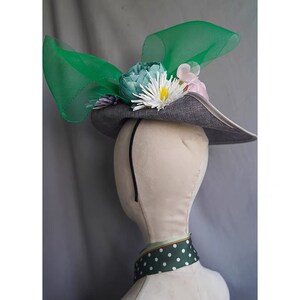 Bibis gris haut de gamme fait main avec fleurs et noeud vert Chapeau de mariage Derby Ascot Kentucky Bibi à noeuds Chapeau d'invité de mariage image 4